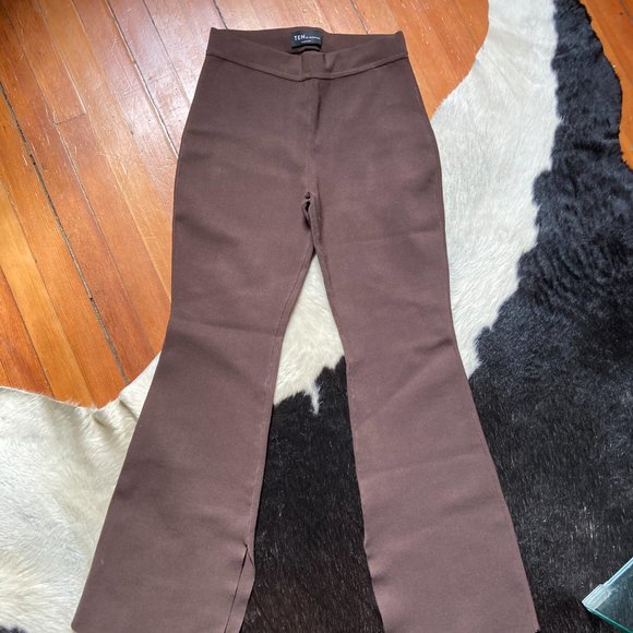 Aritizia - Ten by Babaton - Paramount Pant - Coffee Bean - Size M - Picture 2 of 3